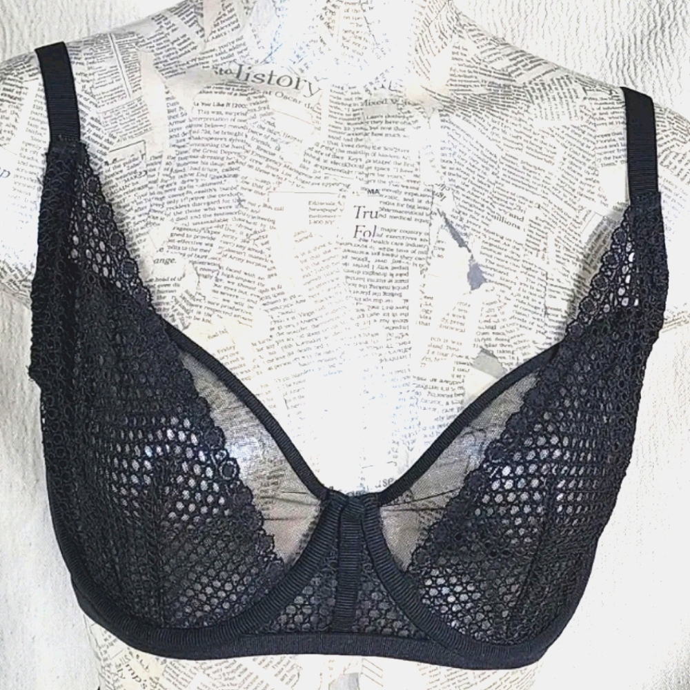 Victorias secret bra 36DD